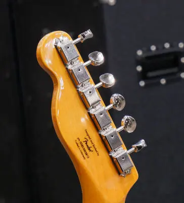 Squier - Classic Vibe '50s Telecaster with Maple Neck/Fingerboard - White Blonde 2